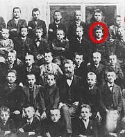 Vienne 1904 : l'enfance partagée d'Hitler et Wittgenstein