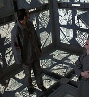 Damiers, grilles et cubes dans le cinéma de fiction