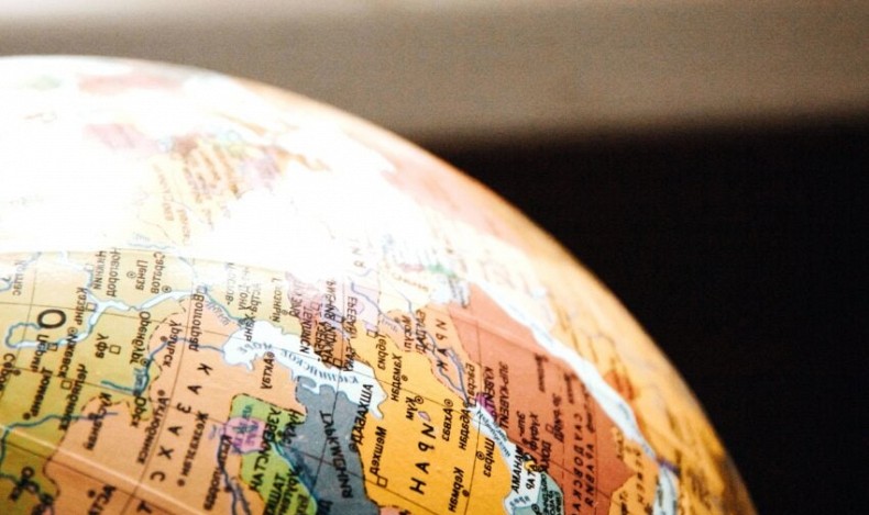 Un autre regard sur les questions internationales